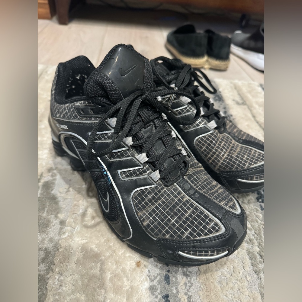 Nike shox